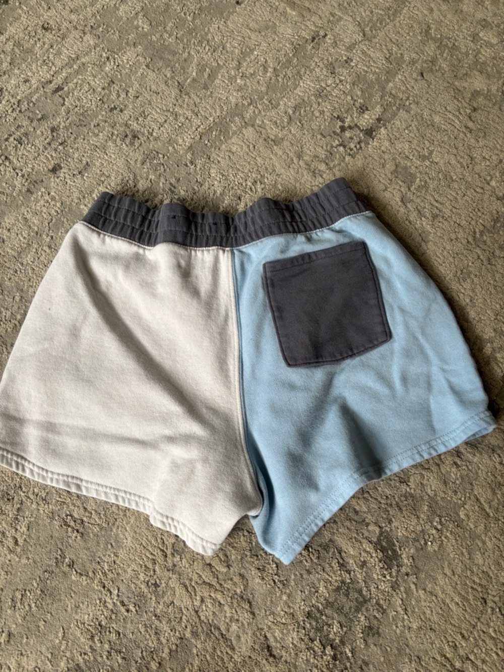 Hollister Colorblock Casual Women's Shorts — Light Blue & Cream - Picture 4 of 4